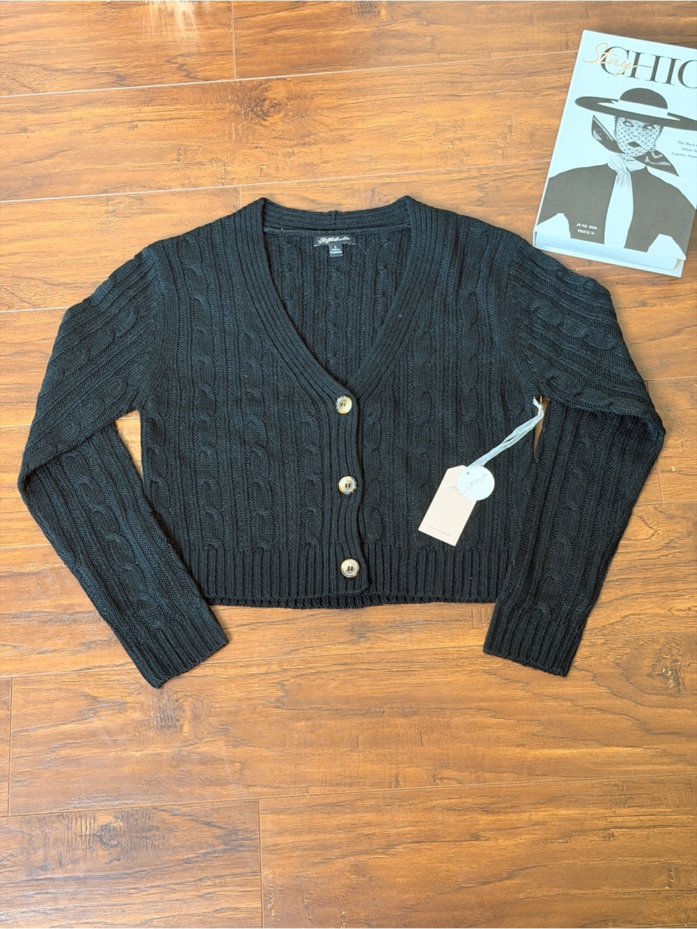 Unknown Brand Black Cable-Knit V-Neck Cropped Cardigan